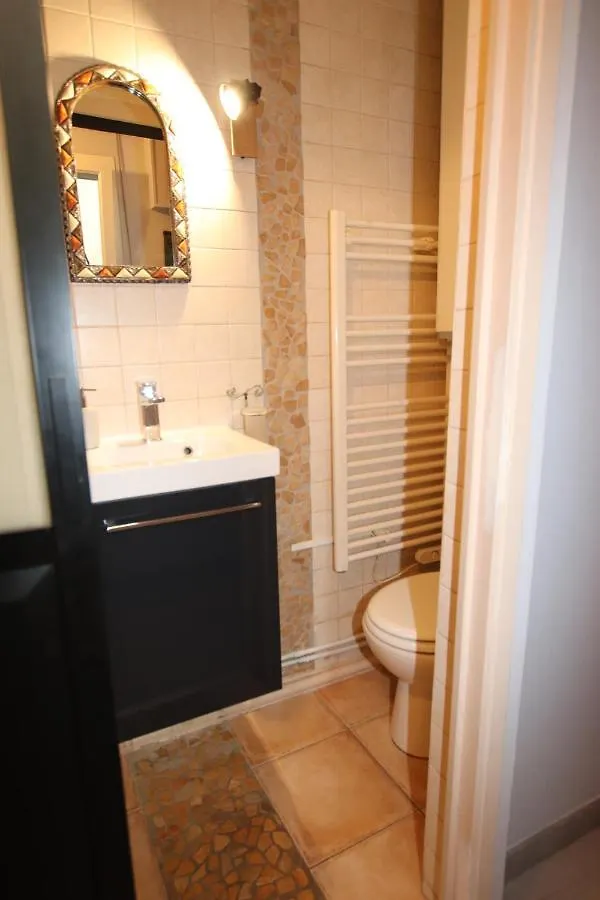 Victoires Louvre Apartment By B'Your Home Paris France